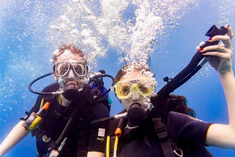 Apprendre la plongée sous-marine avec un moniteur avec obtention d'un diplôme, Propriano, TORRA DIVING